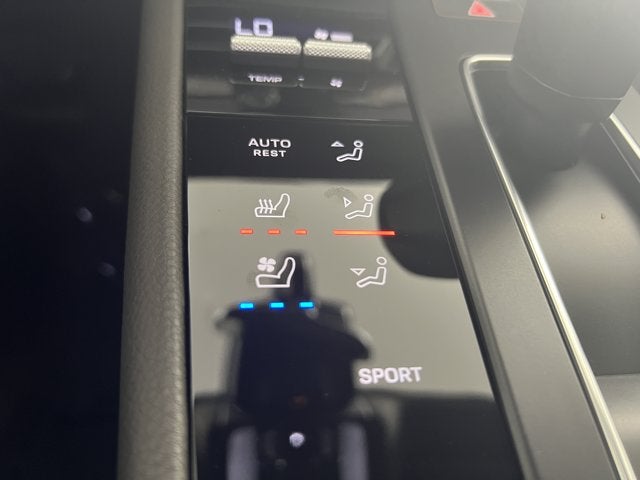 2023 Porsche Macan Base