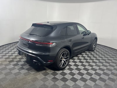 2023 Porsche Macan Base