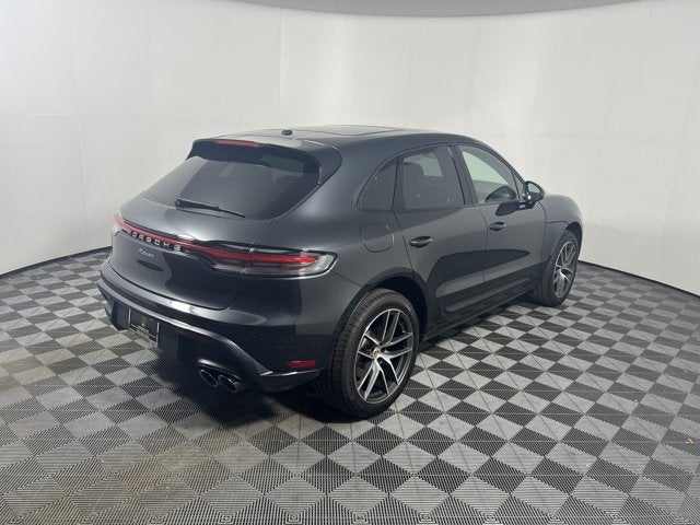 2023 Porsche Macan Base