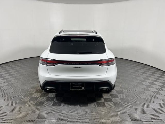 2024 Porsche Macan Base