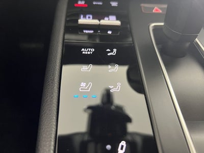 2024 Porsche Macan T AWD