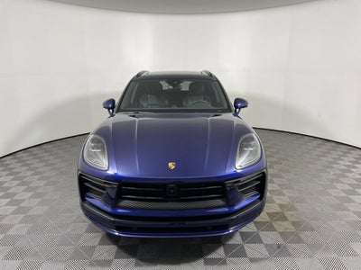 2025 Porsche Macan Base
