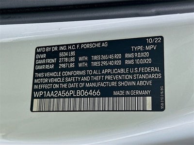 2023 Porsche Macan Base