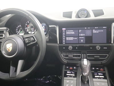 2023 Porsche Macan Base
