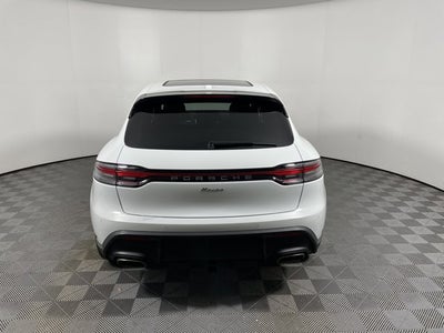 2025 Porsche Macan Base