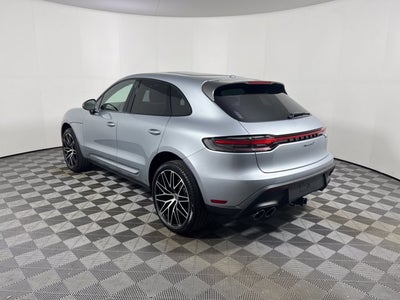 2026 Porsche Macan Base