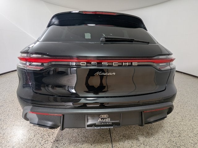 2026 Porsche Macan Base