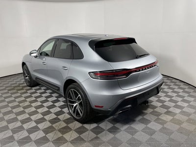 2025 Porsche Macan Base