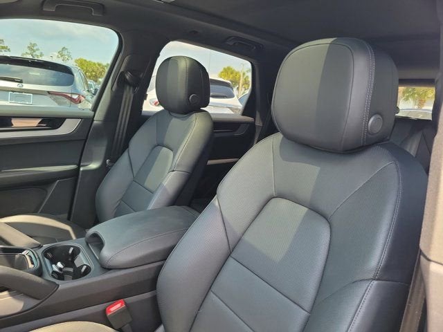 2024 Porsche Cayenne Base