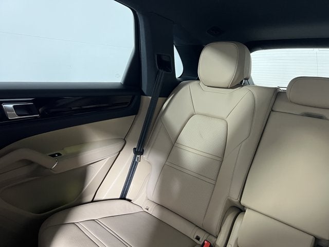2023 Porsche Cayenne Base