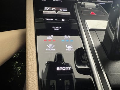 2023 Porsche Cayenne Base