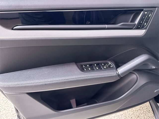 2024 Porsche Cayenne Base