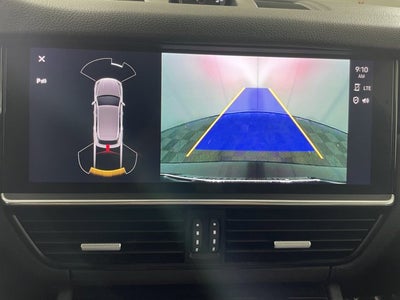 2023 Porsche Cayenne Platinum Edition