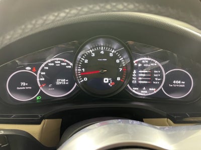 2023 Porsche Cayenne Platinum Edition