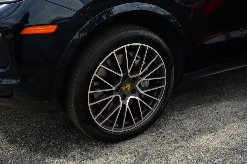 2022 Porsche Cayenne Base