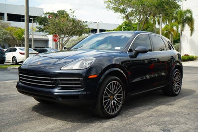 2022 Porsche Cayenne Base