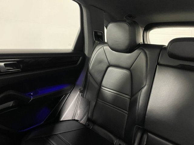 2023 Porsche Cayenne Base