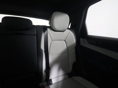 2025 Porsche Cayenne AWD