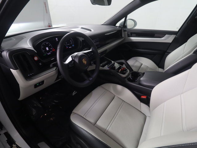 2025 Porsche Cayenne AWD