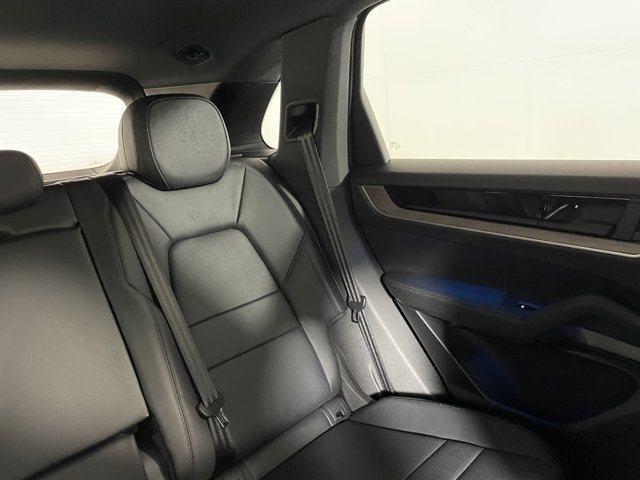 2024 Porsche Cayenne Base