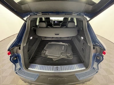 2024 Porsche Cayenne Base