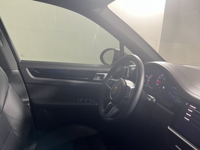 2023 Porsche Cayenne Base