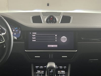 2023 Porsche Cayenne Base