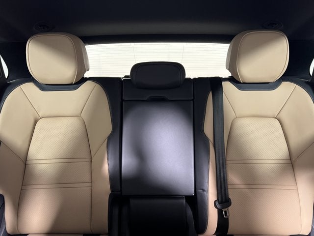 2025 Porsche Cayenne AWD