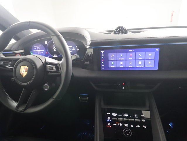 2025 Porsche Macan Electric 4