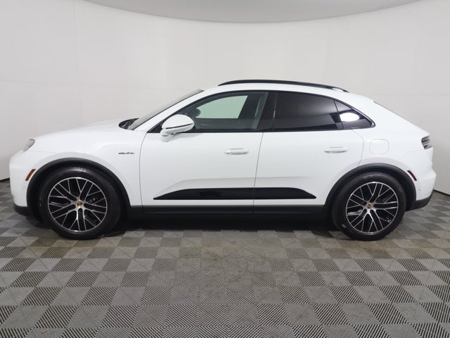 2025 Porsche Macan Electric 4
