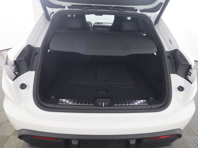 2025 Porsche Macan Electric 4