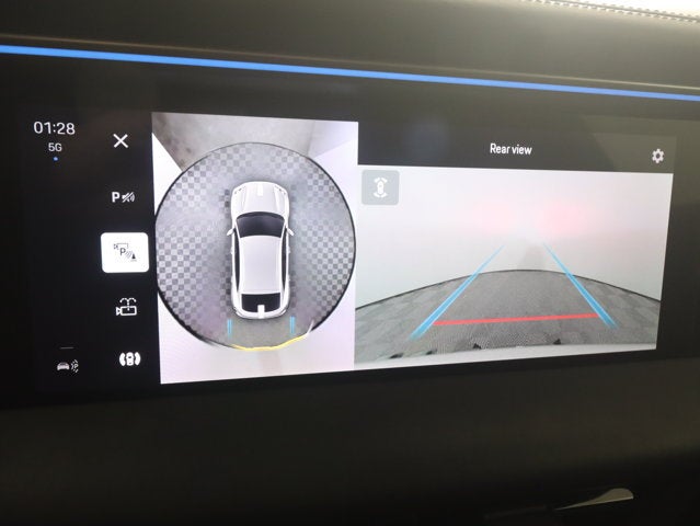 2025 Porsche Macan Electric 4