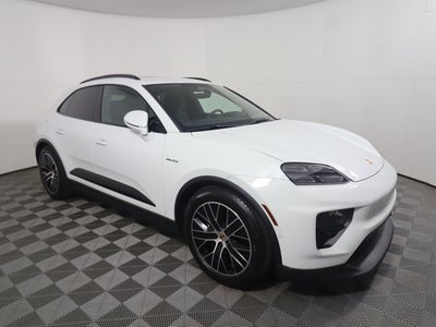 2025 Porsche Macan Electric 4