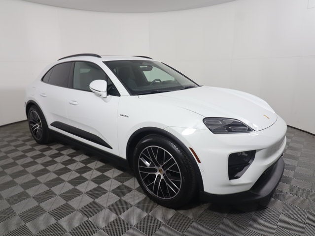 2025 Porsche Macan Electric 4