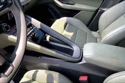2025 Porsche Macan Electric 4
