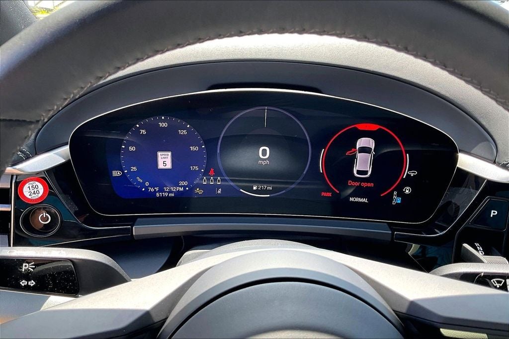2025 Porsche Macan Electric 4