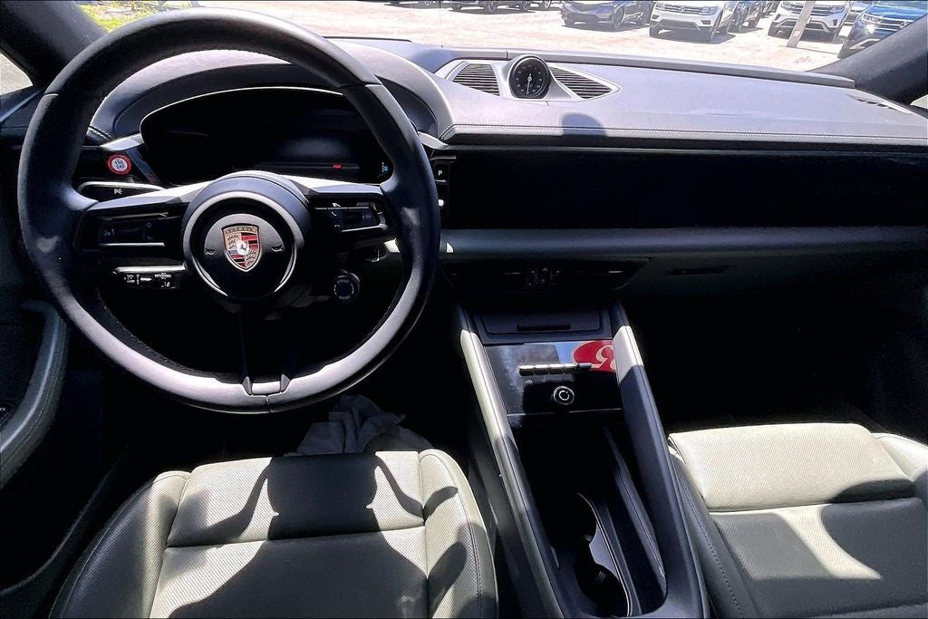2025 Porsche Macan Electric 4