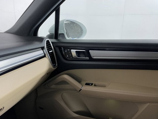 2023 Porsche Cayenne S Platinum Edition