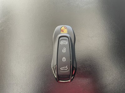 2025 Porsche Macan Electric RWD