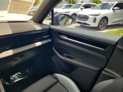 2025 Porsche Macan Electric Base