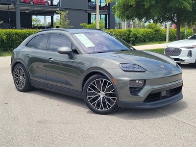2025 Porsche Macan Electric Base