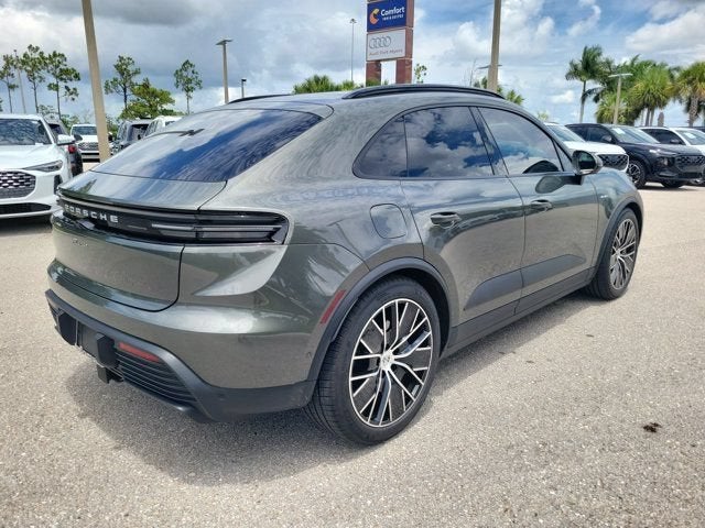 2025 Porsche Macan Electric Base