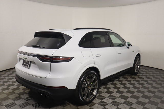 2023 Porsche Cayenne Base