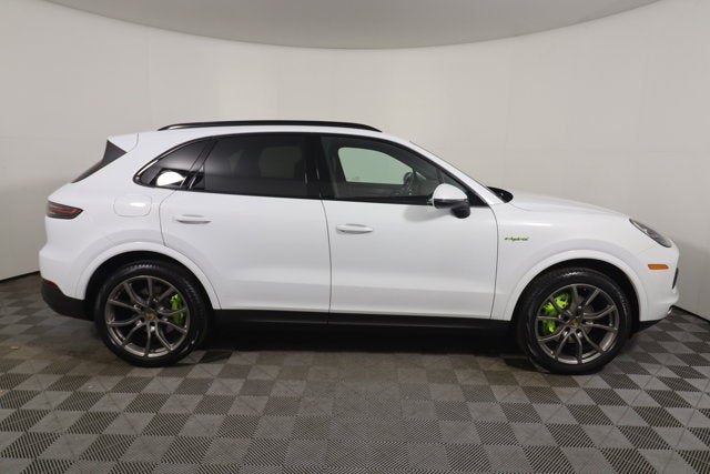 2023 Porsche Cayenne Base