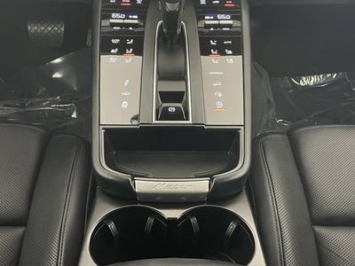 2025 Porsche Macan S AWD