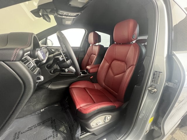 2025 Porsche Macan S