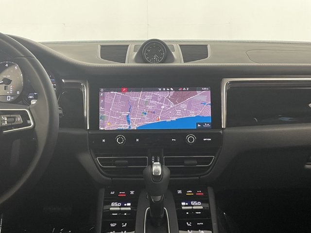 2025 Porsche Macan S