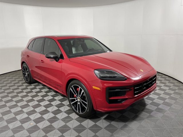 2025 Porsche Cayenne GTS