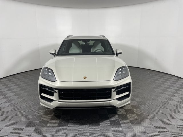 2025 Porsche Cayenne GTS