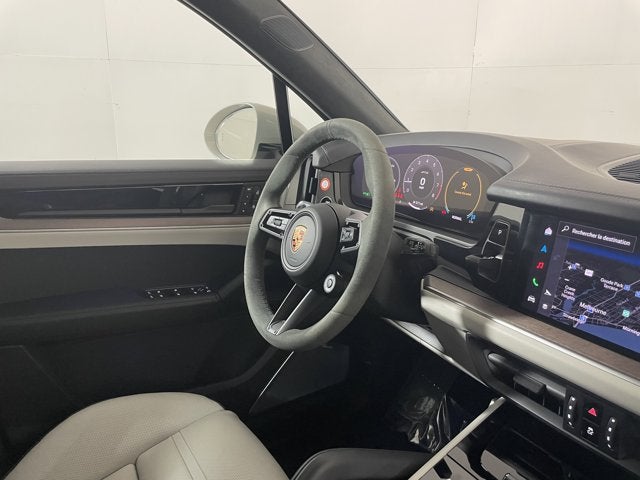 2025 Porsche Cayenne GTS
